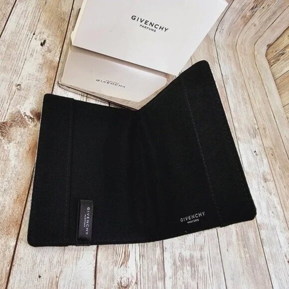 NIB GIVENCHY Embroidered Passport Holder, Gray & Ivory Monogram Pattern - Picture 5 of 10
